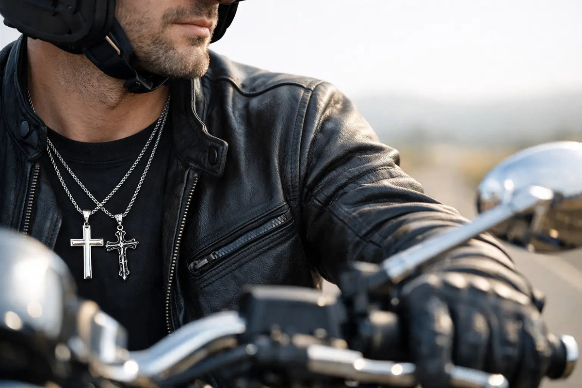 How to Choose a Cross Necklace for Riders