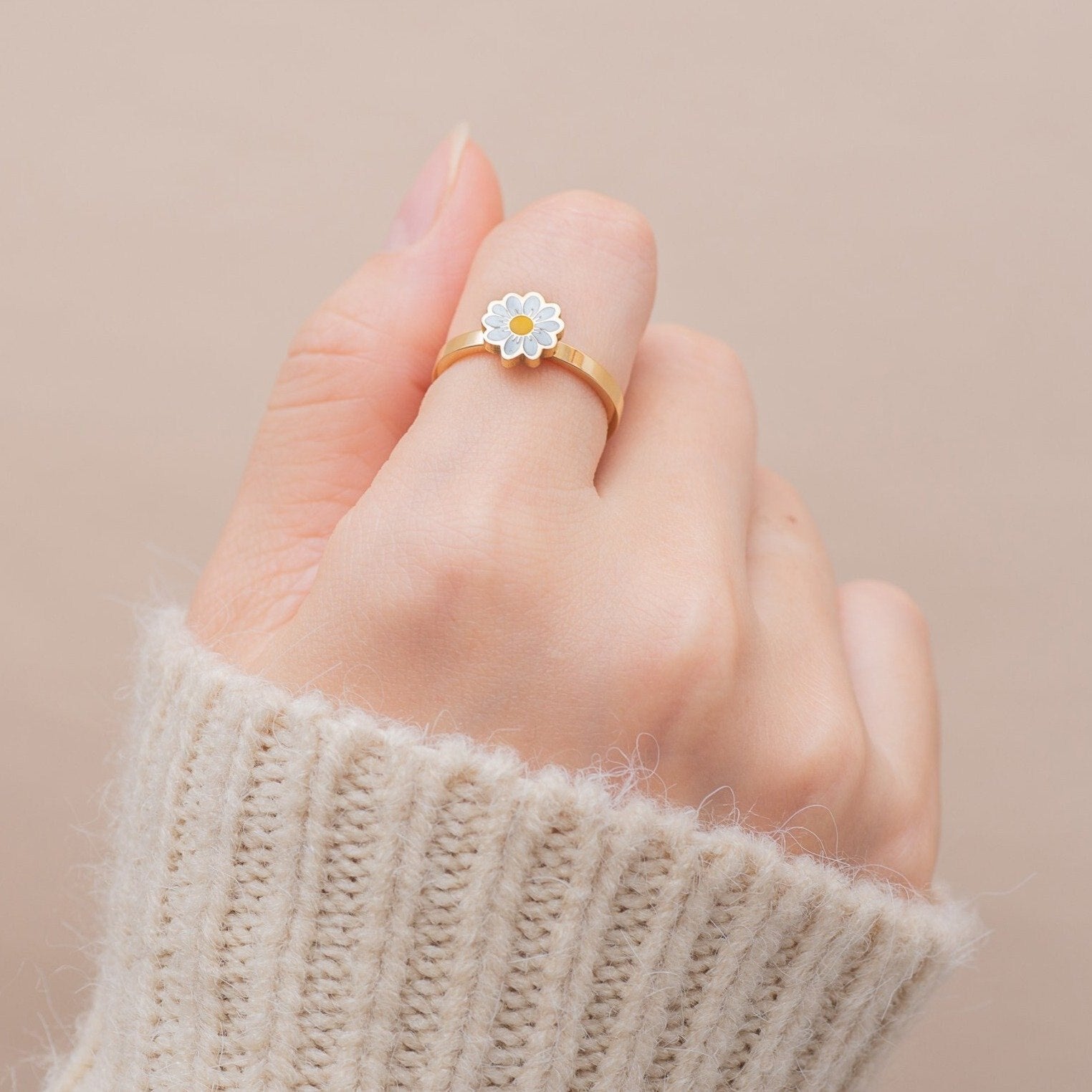 Fidget Spinner Rotatable Ring For Women - 
